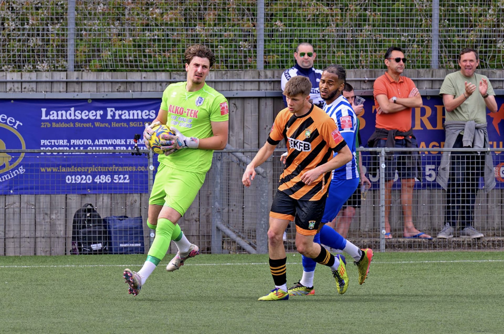 Ware vs Aylesbury Utd 2025